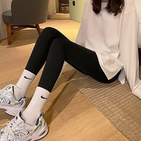 Elastīgi sieviešu legingi grūtniecēm ar augstu vidukli