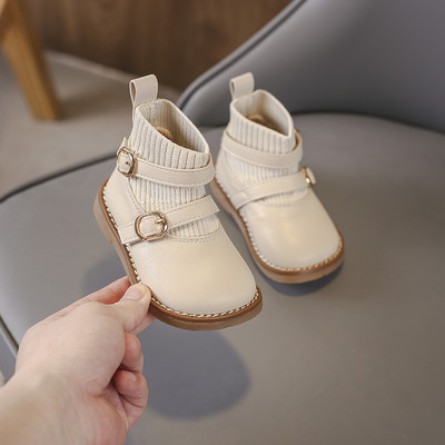 Téli baba csizma rögzítéssel