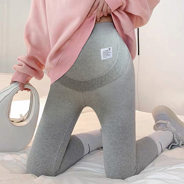 Sieviešu legingi grūtniecēm - ar platu jostu