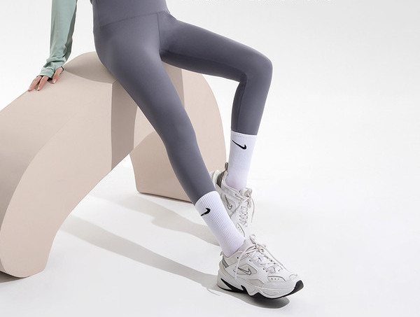 Ziemas grūtnieču legingi ar augstu vidukli