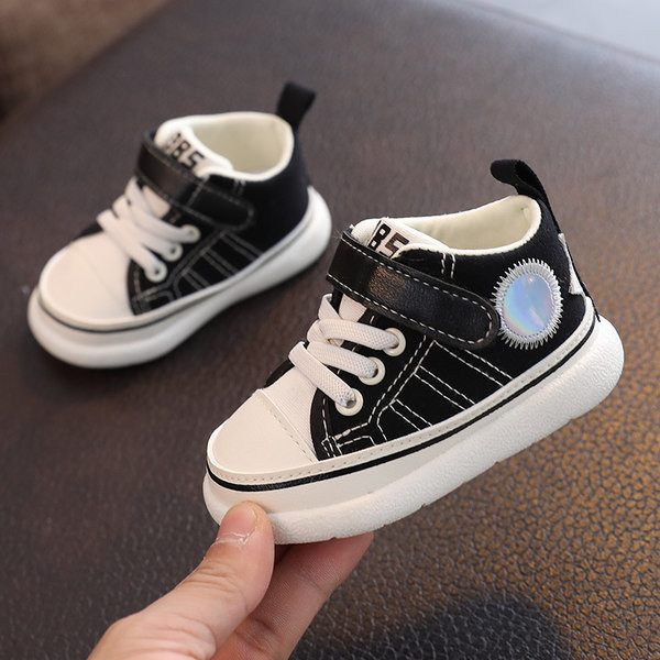 Βρεφικά sneakers με μαλακή σόλα