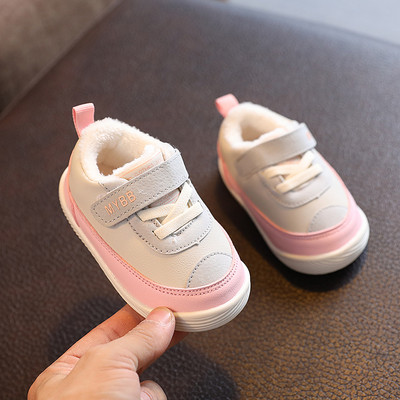 Bērnu apavi ar oderi un uzrakstu