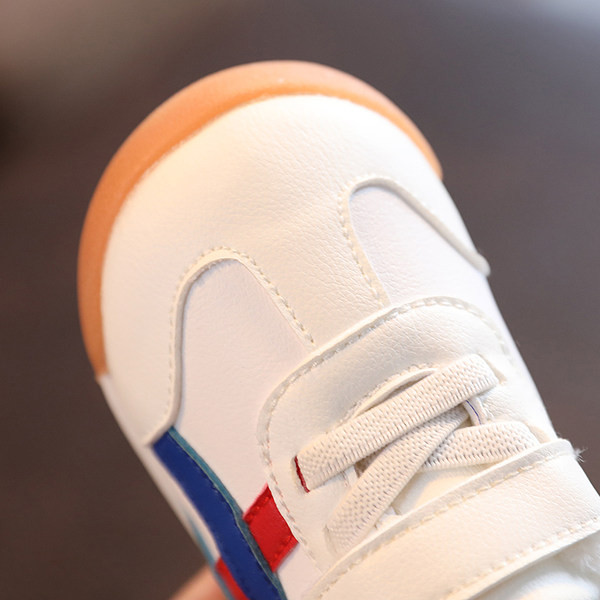 Bērnu apavi ar oderi un uzrakstu