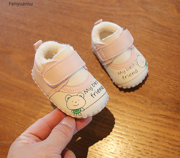 Alkalmi babacipő pehelybéléssel