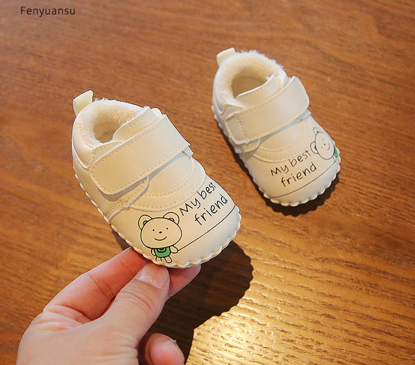 Alkalmi babacipő pehelybéléssel