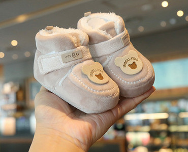 Χειμερινά παιδικά παπούτσια με απλικέ και ζεστή φόδρα για αγόρια και κορίτσια