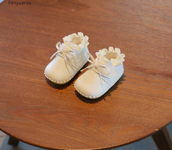 Βρεφικά παπούτσια με κορδέλα