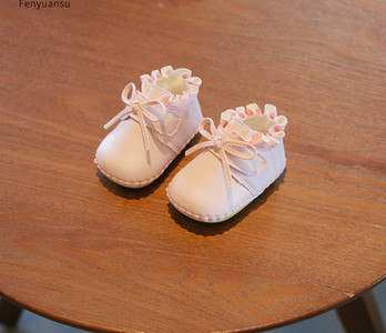 Βρεφικά παπούτσια με κορδέλα