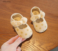 Zīdaiņu kurpes ar lentīti meitenēm