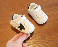 Zīdaiņu kurpes no eko ādas ar uzrakstu un velcro uzlīmēm zēniem un meitenēm