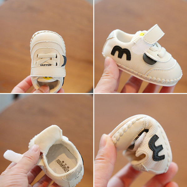 Βρεφικά παπούτσια με μπαλώματα velcro και στάμπα