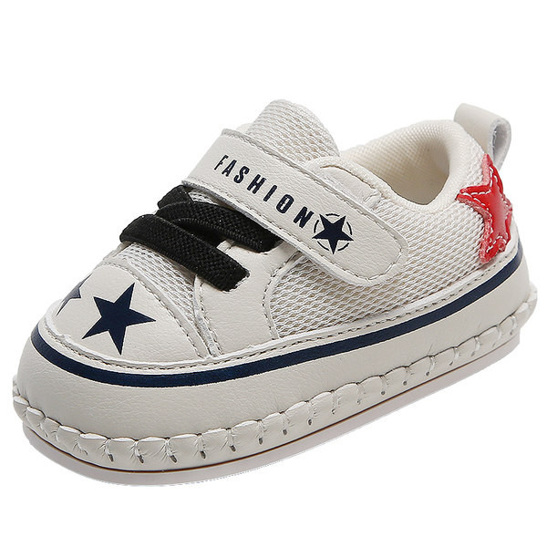 Bērnu apavi ar šņorēm un apdruku