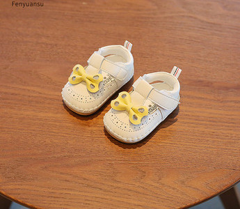 Neslīdoši apavi meitenēm ar lentīti