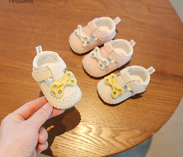 Neslīdoši apavi meitenēm ar lentīti