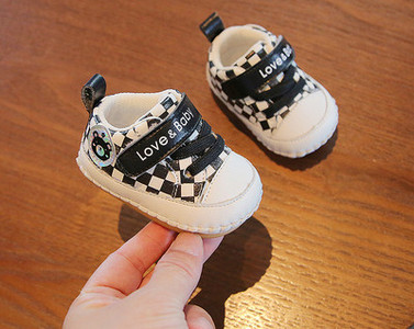 Dječja obuća od eko kože sa čičak zakrpama, više modela