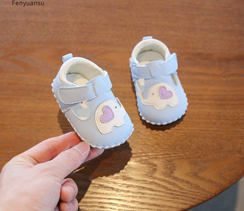 Нов модел бебешки обувки с векро закопчаване от еко кожа