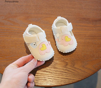 Нов модел бебешки обувки с векро закопчаване от еко кожа
