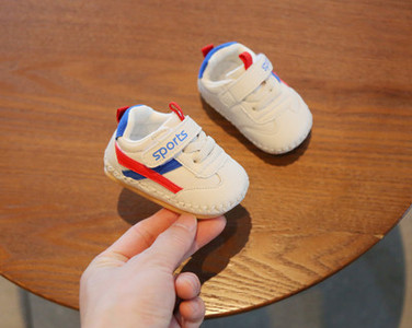 Βρεφικά sneakers με επίπεδη σόλα