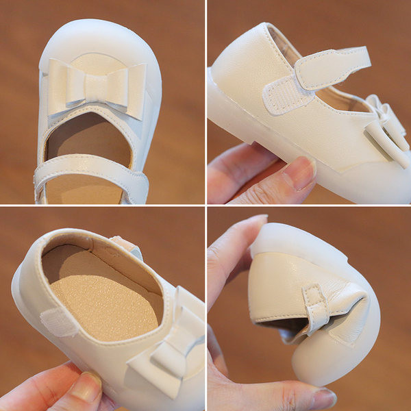 Μοντέρνα παιδικά παπούτσια με κορδέλα για κορίτσια