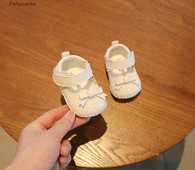 Meiteņu kurpes ar velcro aizdari un lentīti