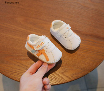 Бебешки кожени обувки с велкро закопчаване
