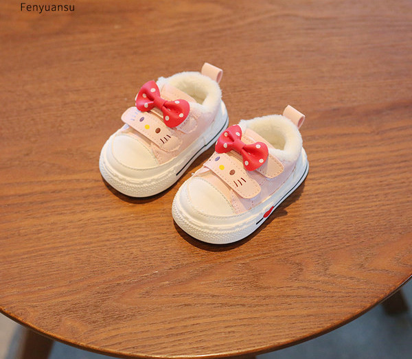 Βρεφικά χειμερινά παπούτσια για κορίτσια με κορδέλα και κούμπωμα velcro