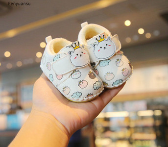 Βρεφικά παπούτσια για κορίτσια από οικολογικό δέρμα με στάμπα