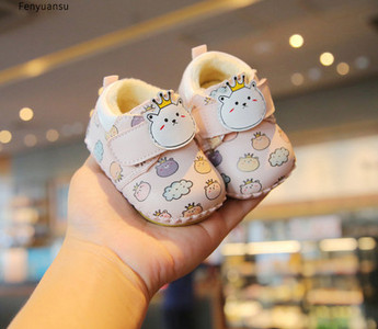 Βρεφικά παπούτσια για κορίτσια από οικολογικό δέρμα με στάμπα