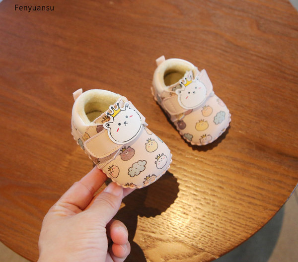 Βρεφικά παπούτσια για κορίτσια από οικολογικό δέρμα με στάμπα