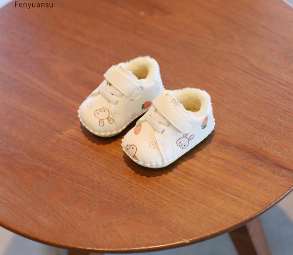 Βρεφικά παπούτσια για κοριτσάκια