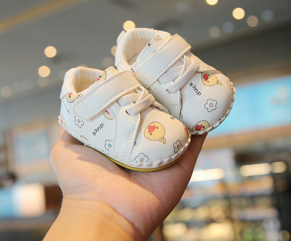 Βρεφικά παπούτσια casual με απλικέ για αγόρια και κορίτσια