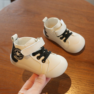 Βρεφικά ψηλοτάπητα sneakers για αγόρια με κούμπωμα velcro