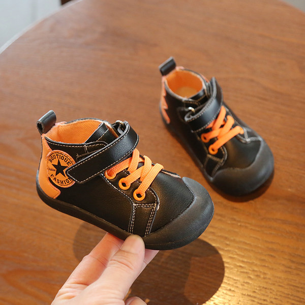 Βρεφικά ψηλοτάπητα sneakers για αγόρια με κούμπωμα velcro