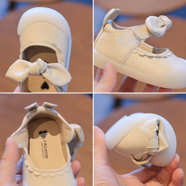 Βρεφικά παπούτσια για κορίτσια - με κορδέλα