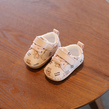 Бебешки обувки с апликация и връзки