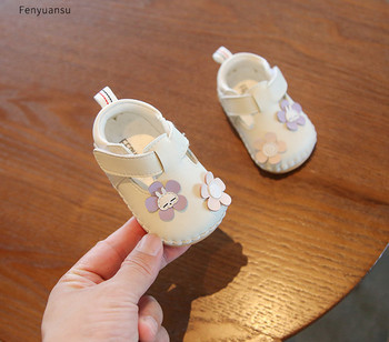 Бебешки обувки с 3D елемент цвете за момичета