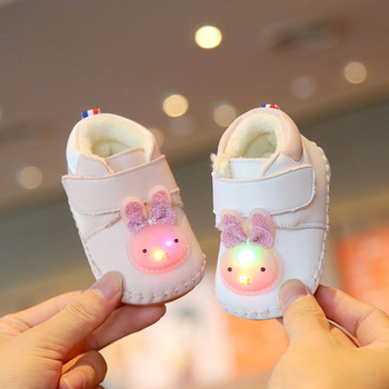 Бебешки обувки с вътрешен пух и светещ елемент