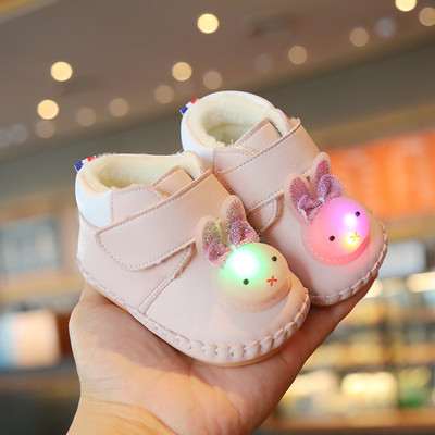 Zīdaiņu apavi ar iekšējo pūku un gaismas elementu