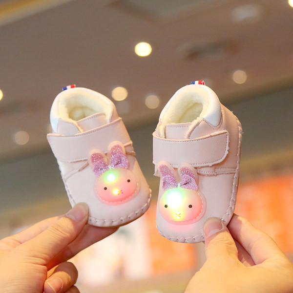 Zīdaiņu apavi ar iekšējo pūku un gaismas elementu