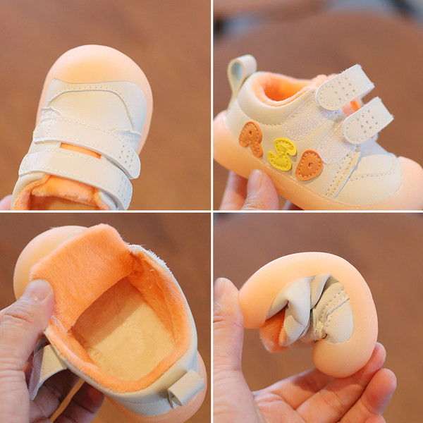 Βρεφικά παπούτσια από οικολογικό δέρμα με μπαλώματα velcro και επιγραφή