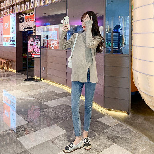 Ziemas grūtnieču džemperis ar augstu apkakli