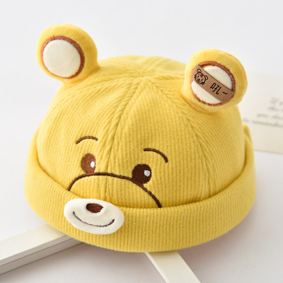 Bērnu cepure ar ausīm un izšuvumiem