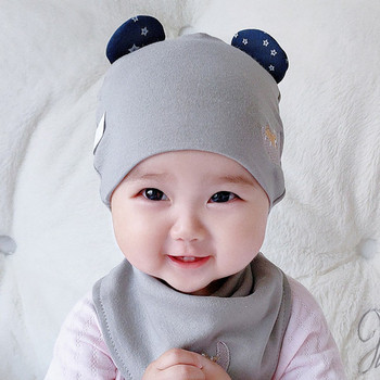 Бебешка шапка с щампа 