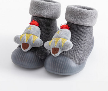 Kūdikių šlepetės su 3D elementu