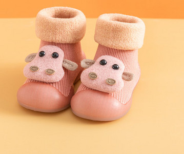 Kūdikių šlepetės su 3D elementu