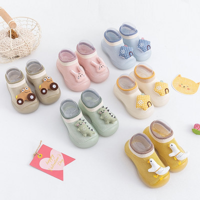 Papuci pentru bebelusi cu element 3D