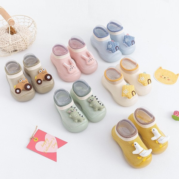 Kūdikių šlepetės su 3D elementu