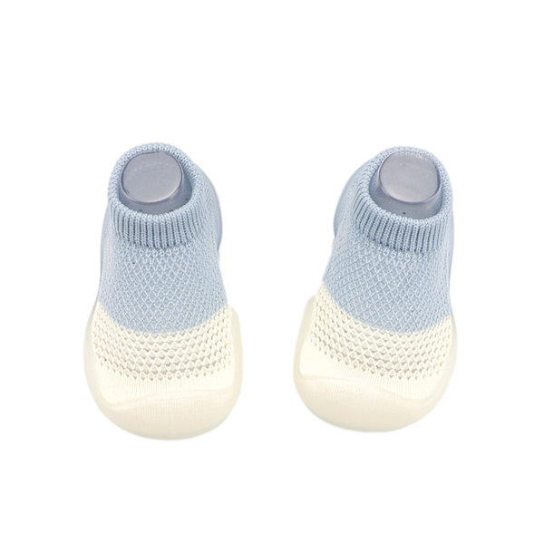 Bērnu elpojoši apavi dažādās krāsās