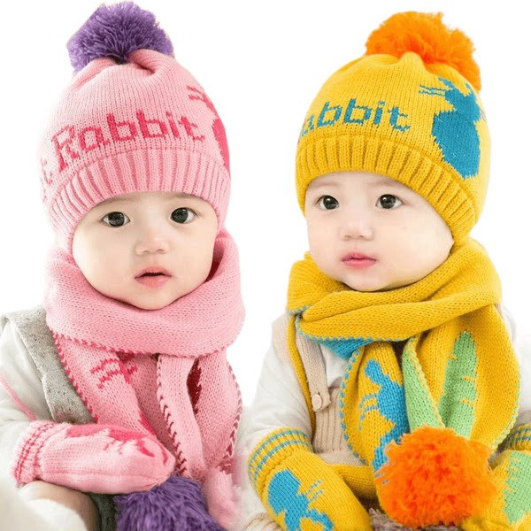 Bērnu trikotāžas cepures un šalles komplekts