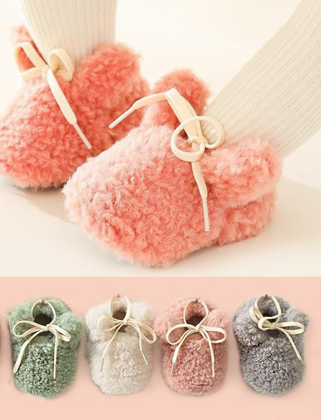 Mazuļu plīša čības ar šņorēm